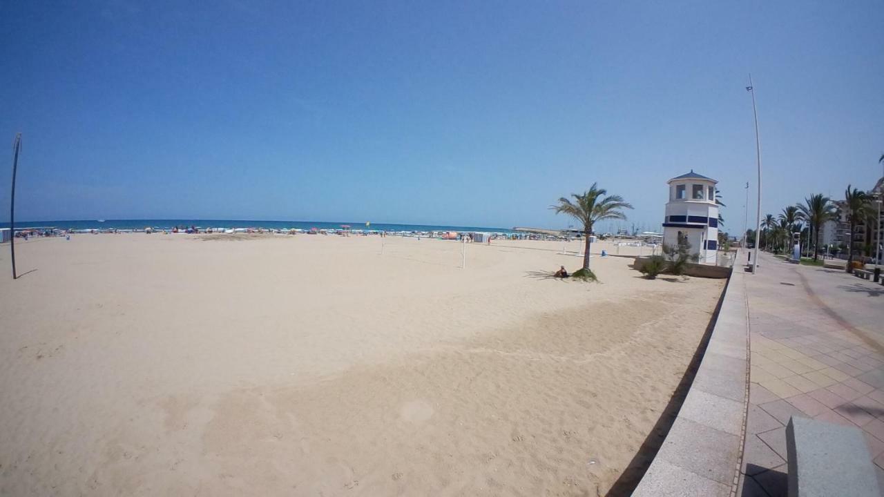 Preciosos Apartamentos Caracola En La Primera Linea De La Playa De กันดิอา ภายนอก รูปภาพ